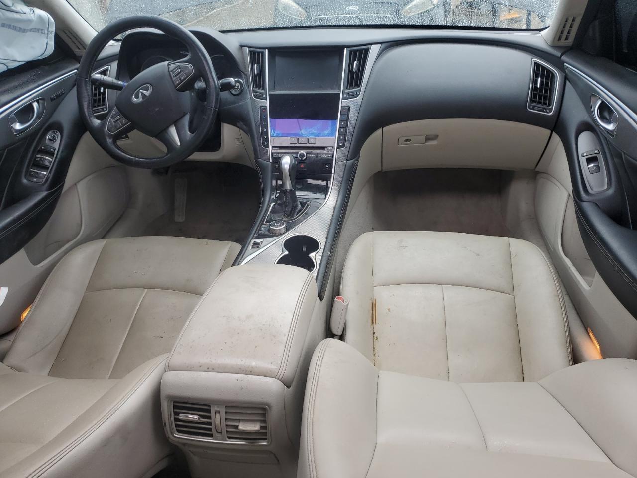 2016 INFINITI Q50