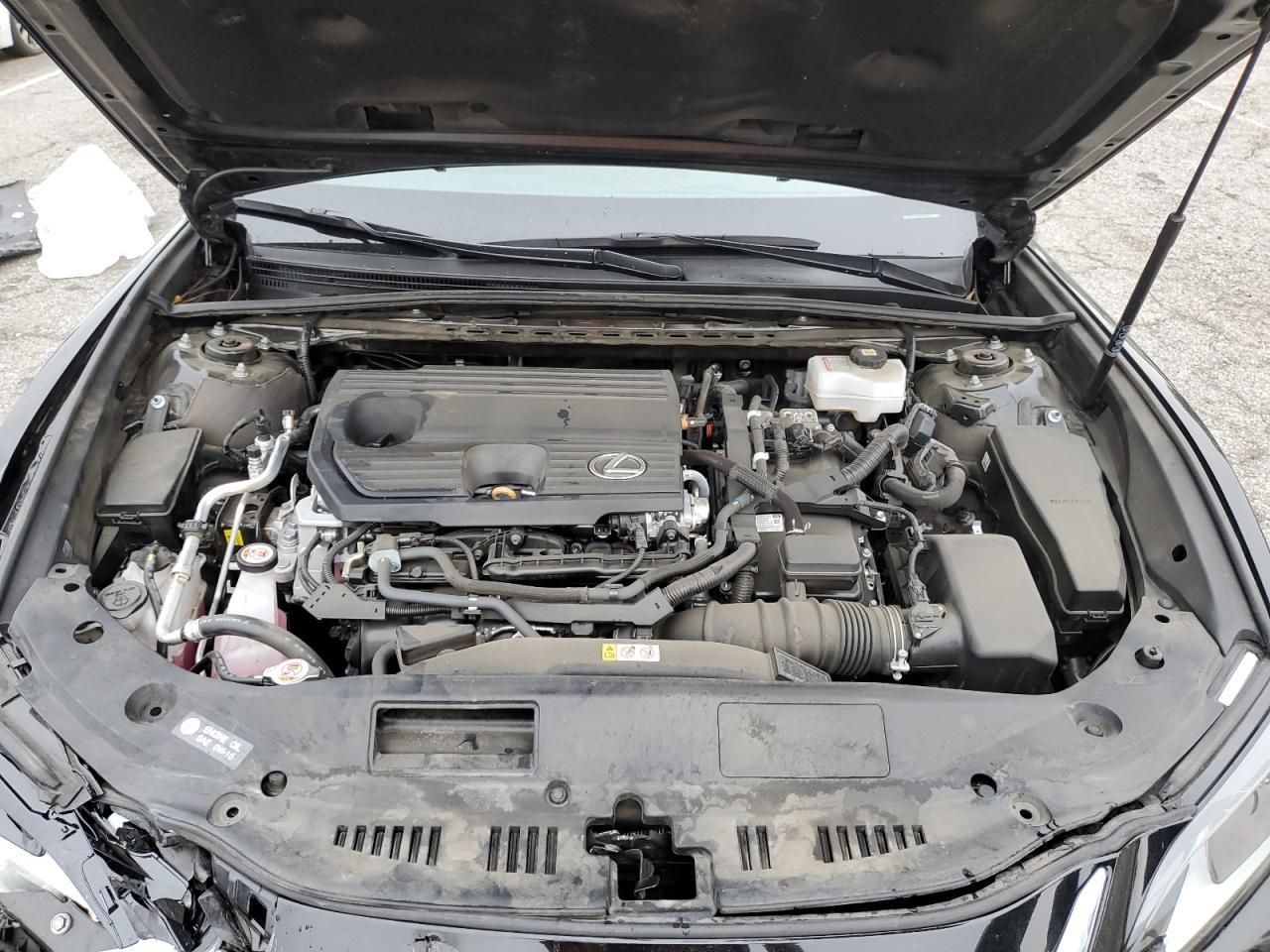 2024 LEXUS Es