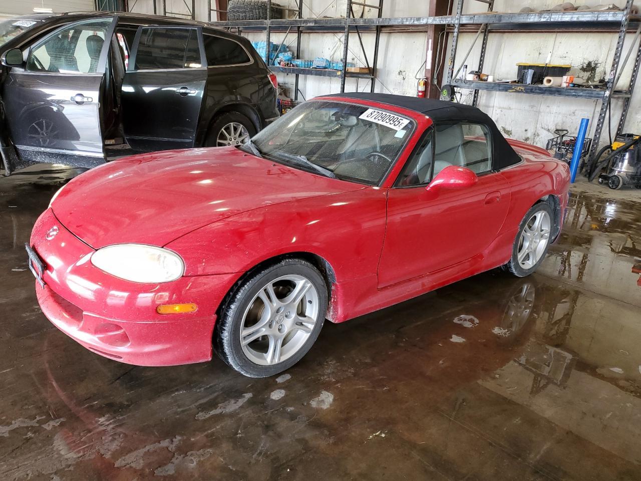 2004 MAZDA MX-5 Miata