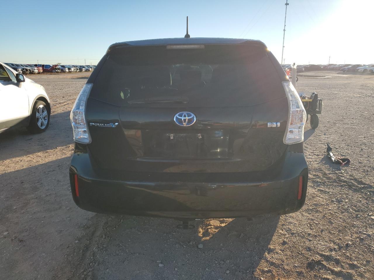 2012 TOYOTA PRIUS V