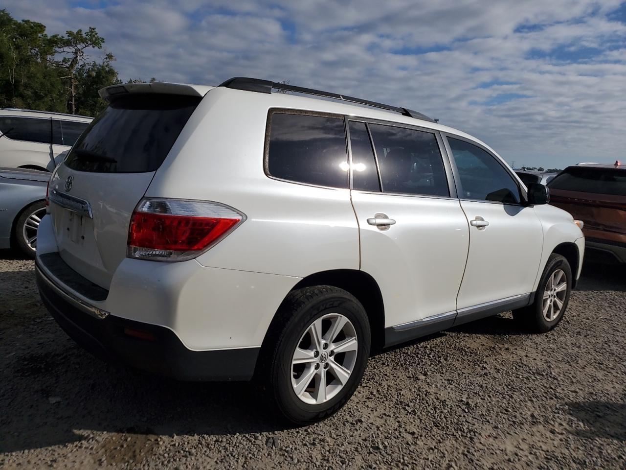 2012 TOYOTA HIGHLANDER