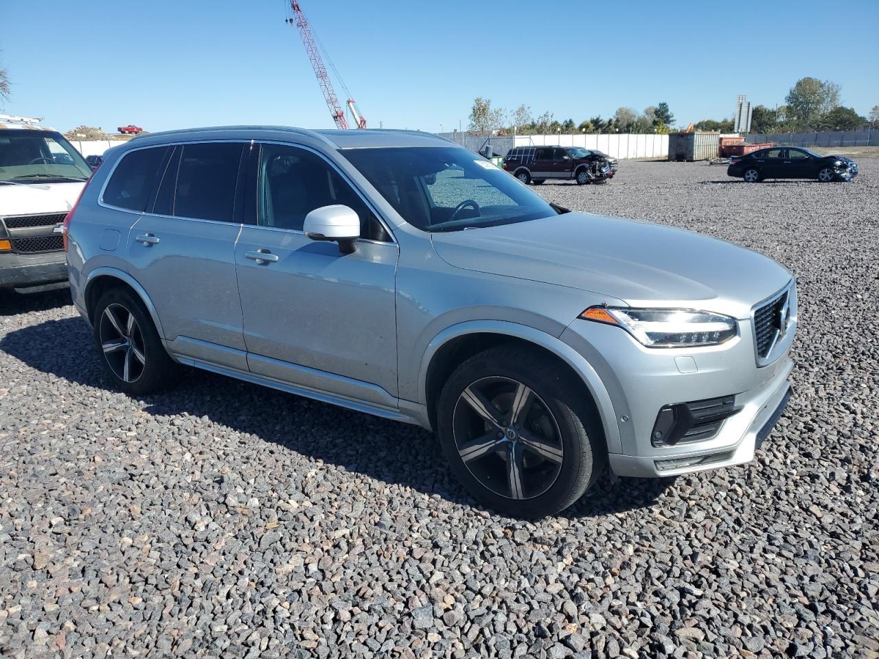 2019 VOLVO XC90