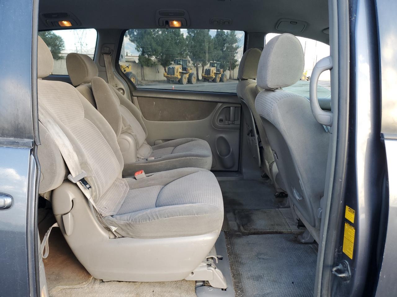 2006 TOYOTA SIENNA