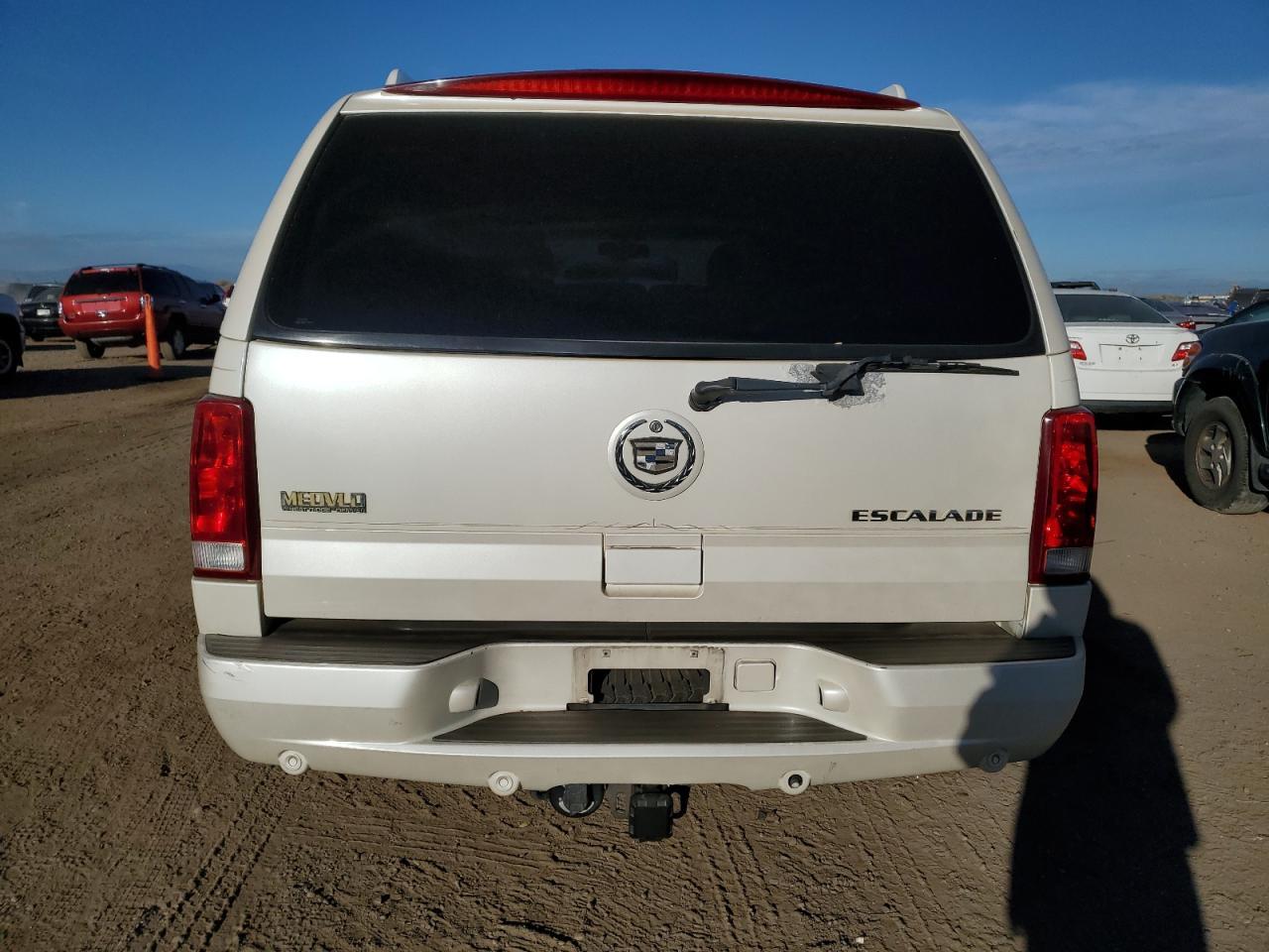 2002 CADILLAC ESCALADE