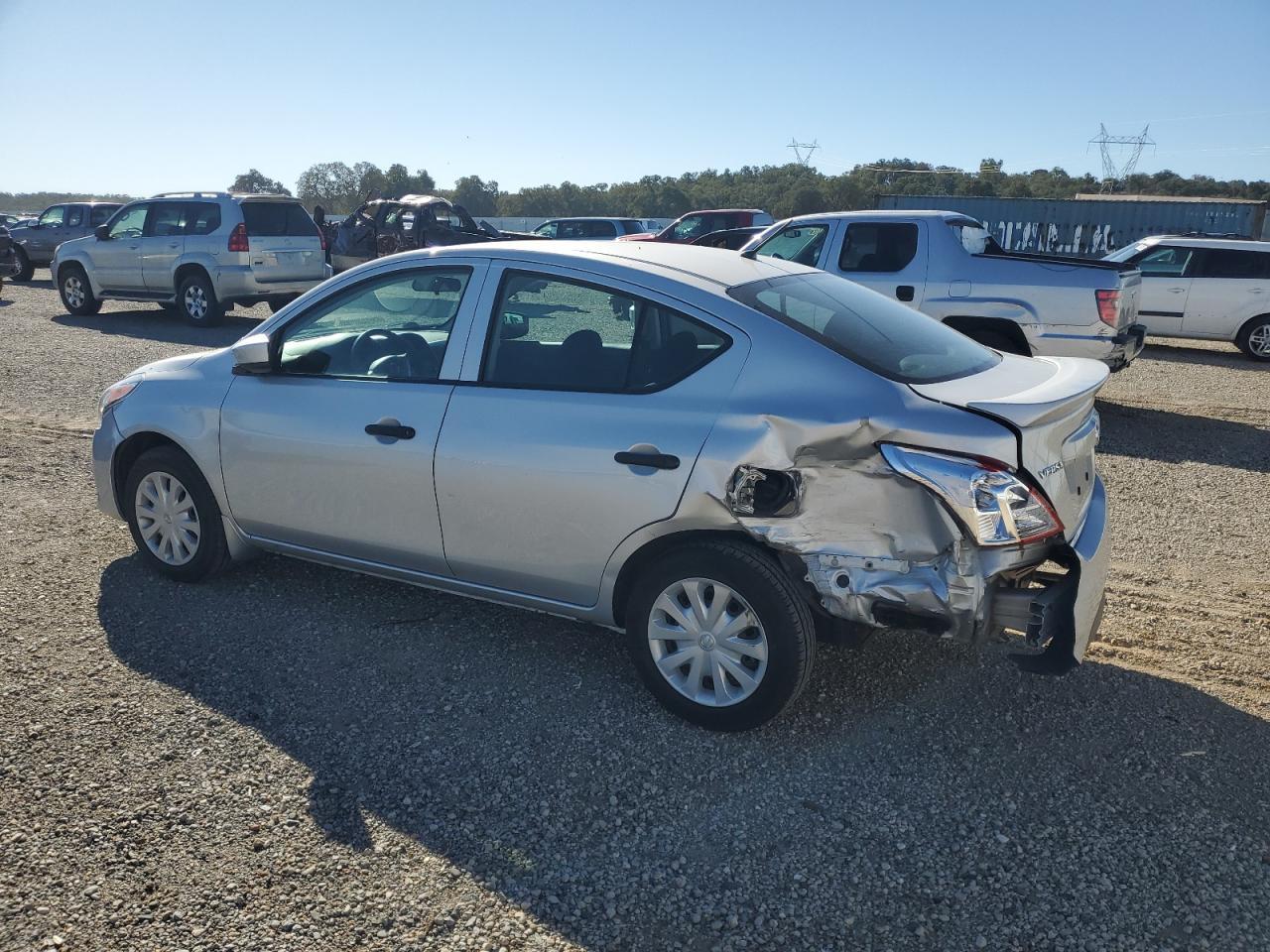 2018 NISSAN VERSA