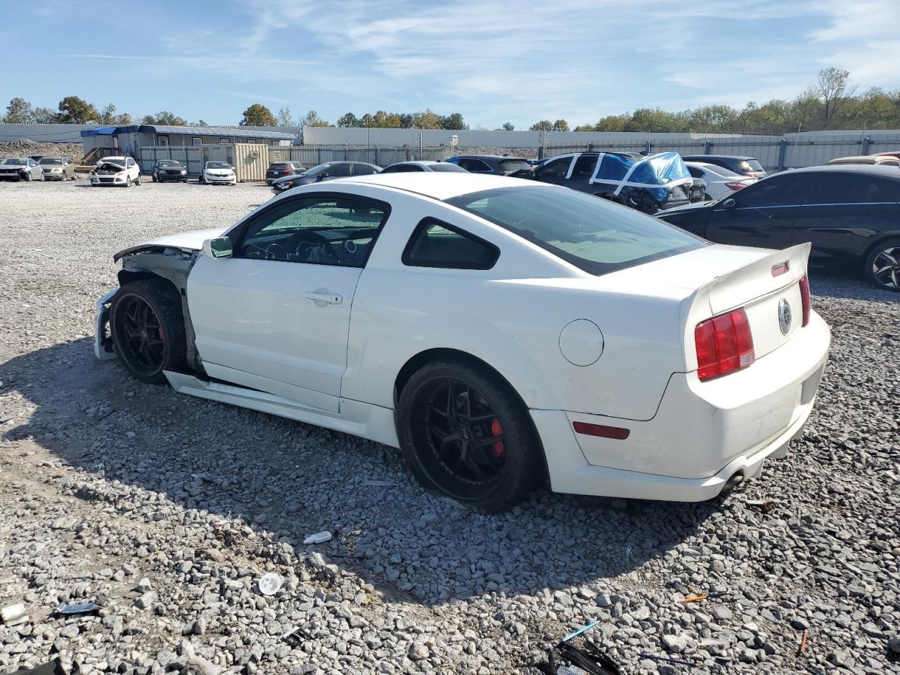 2005 FORD MUSTANG