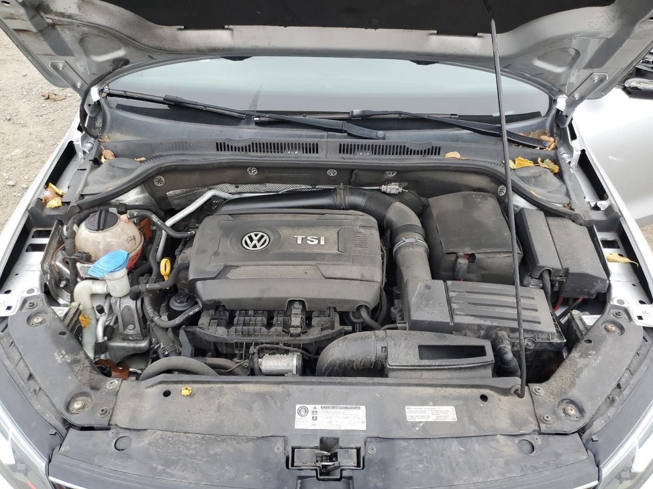 2016 VOLKSWAGEN JETTA