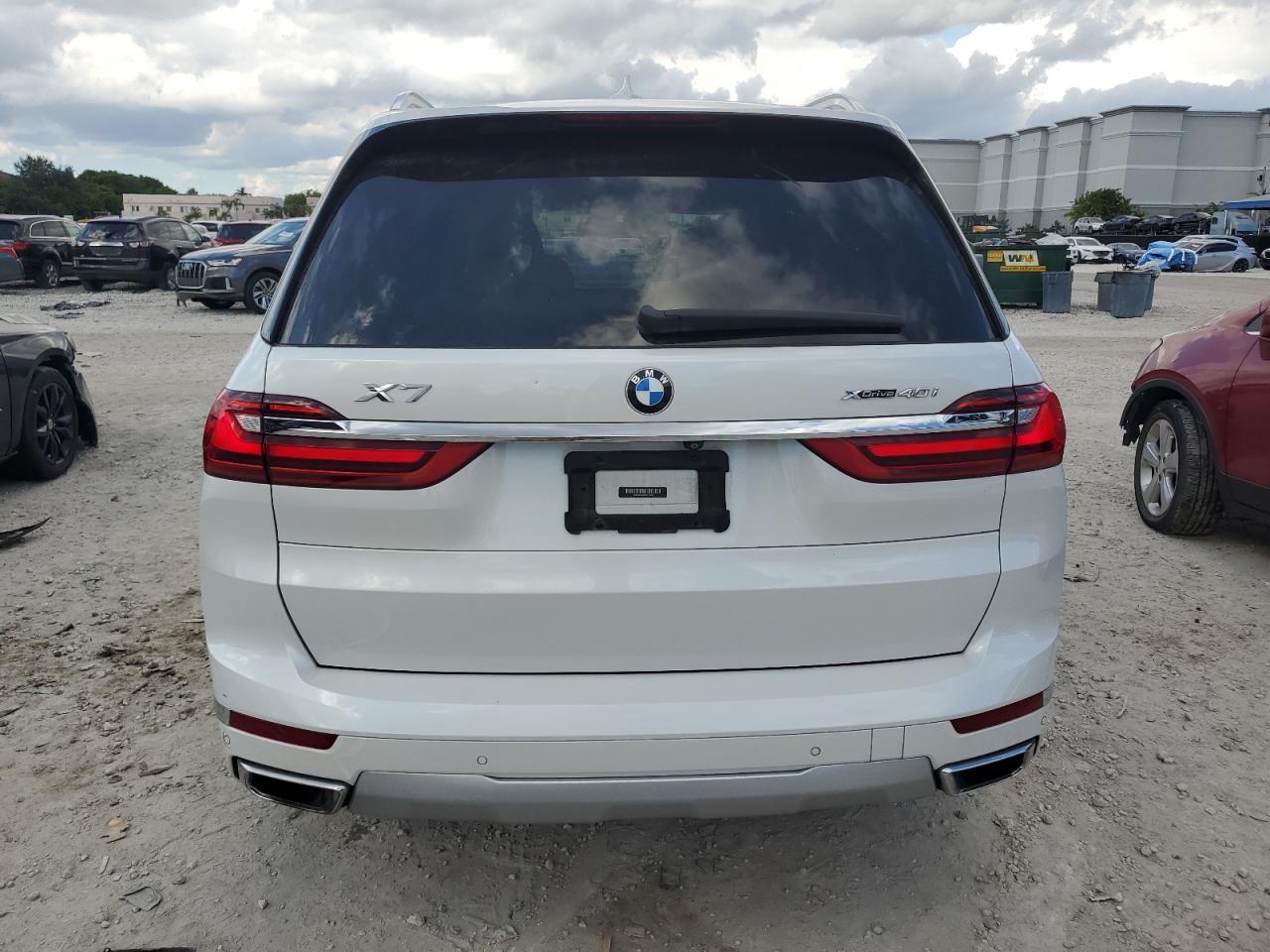 2020 BMW X7
