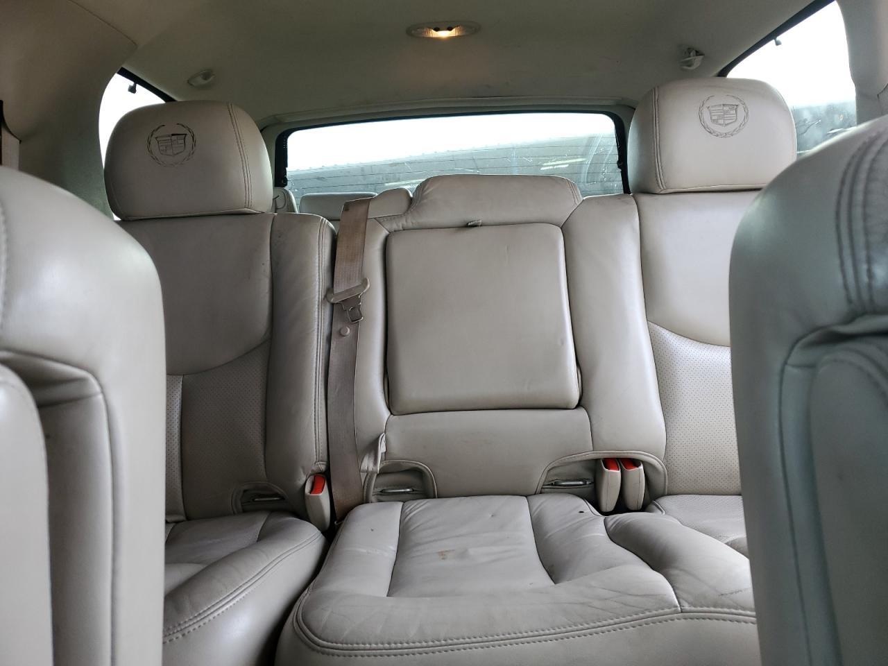 2003 CADILLAC ESCALADE
