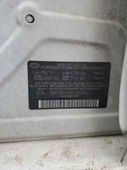 2011 HYUNDAI SONATA
