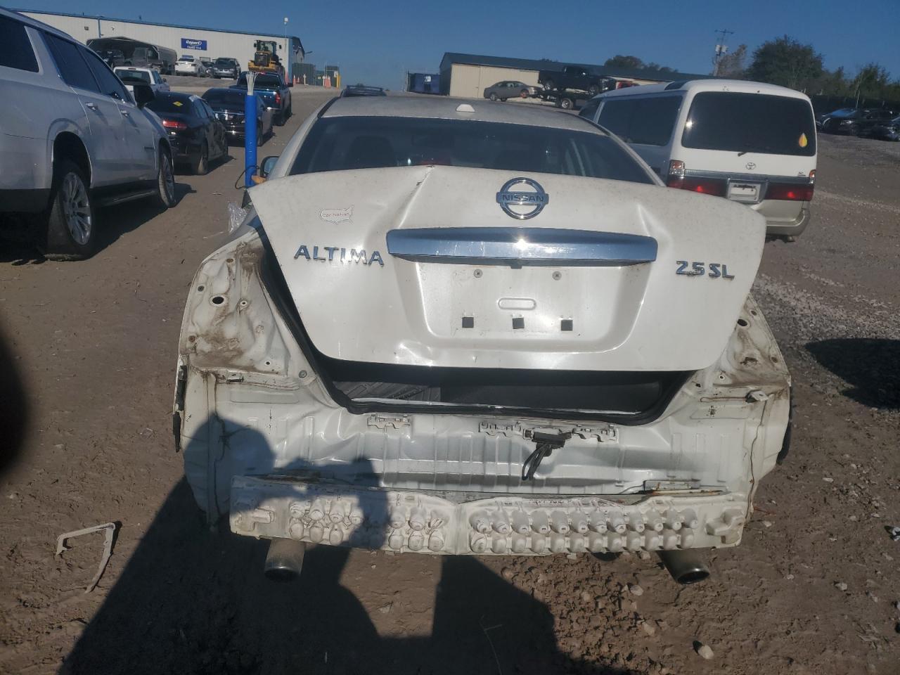 2011 NISSAN ALTIMA