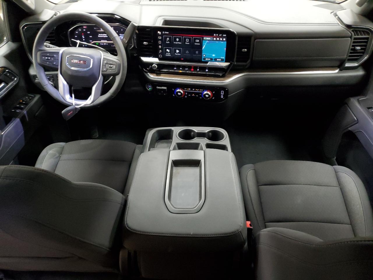 2025 GMC Sierra
