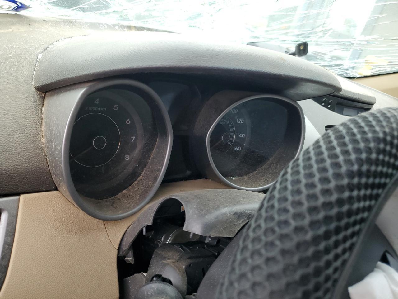 2012 HYUNDAI ELANTRA