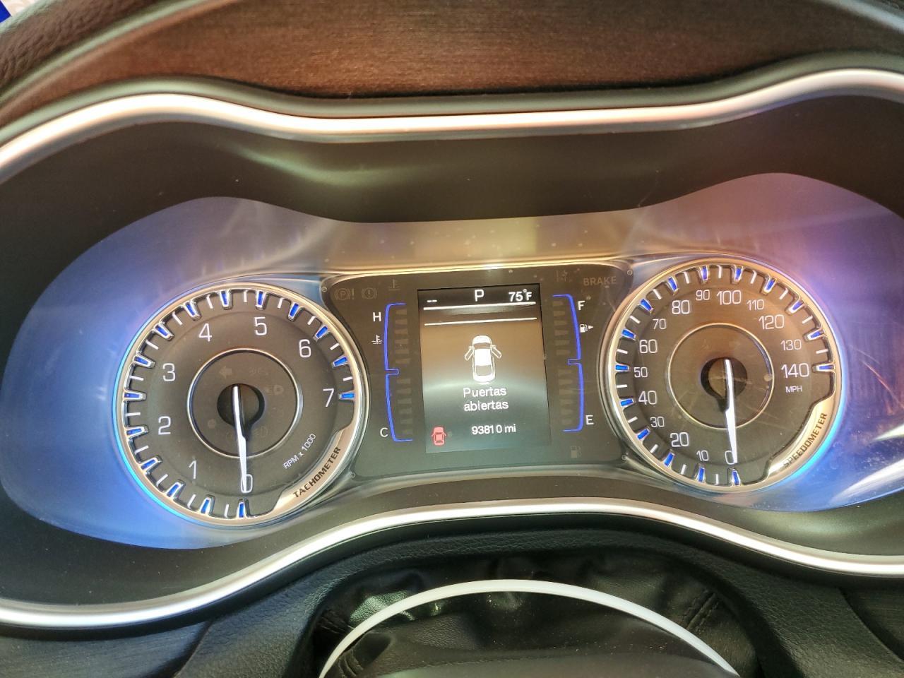 2015 CHRYSLER 200