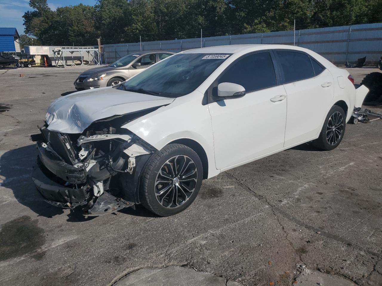 2015 TOYOTA COROLLA