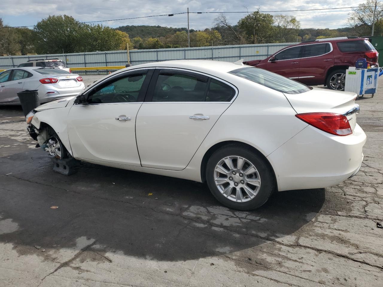 2013 BUICK Regal