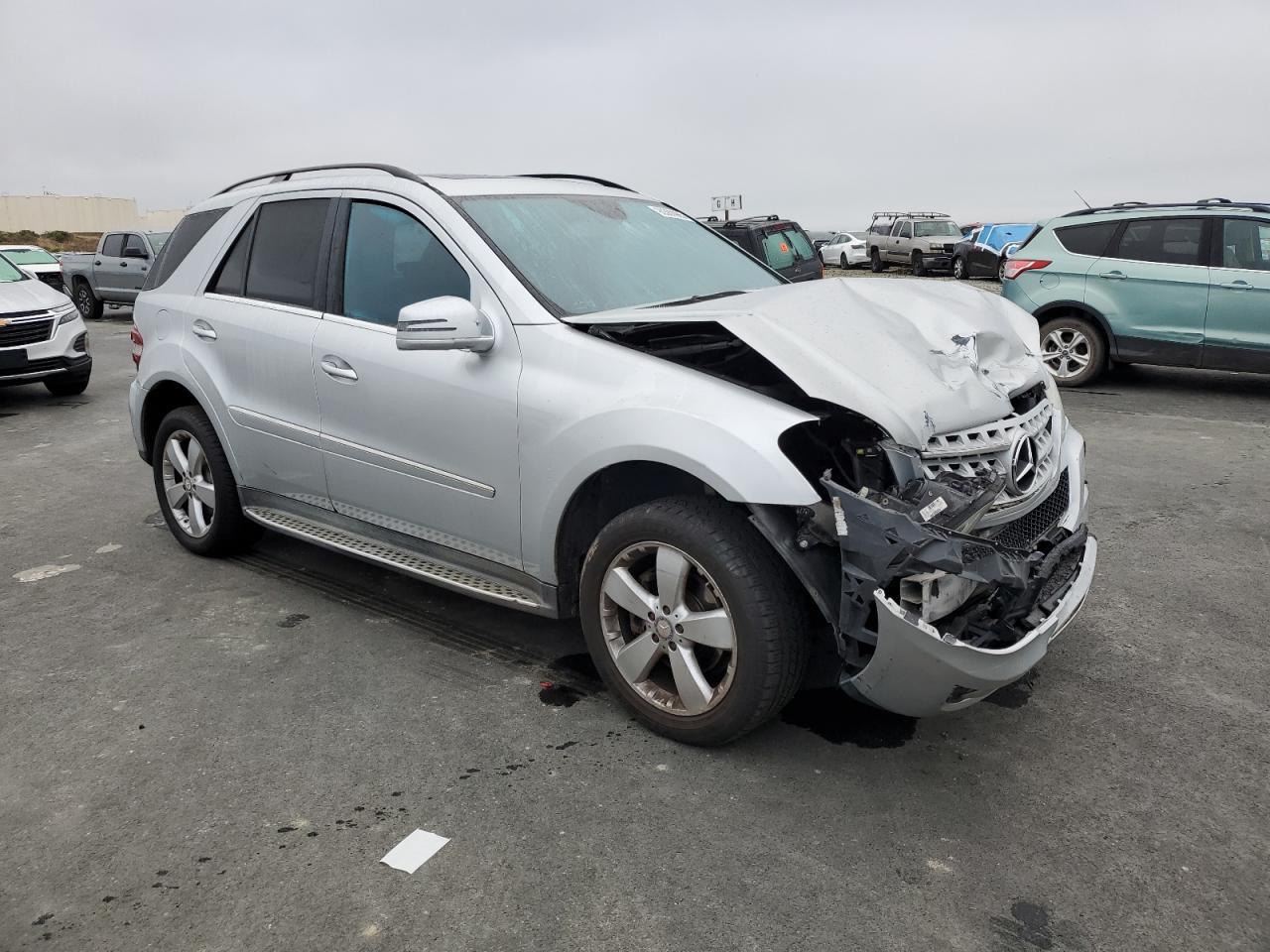 2011 MERCEDES-BENZ ML-Class