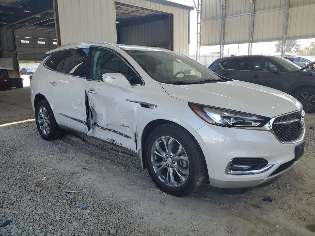 2018 BUICK ENCLAVE AVENIR