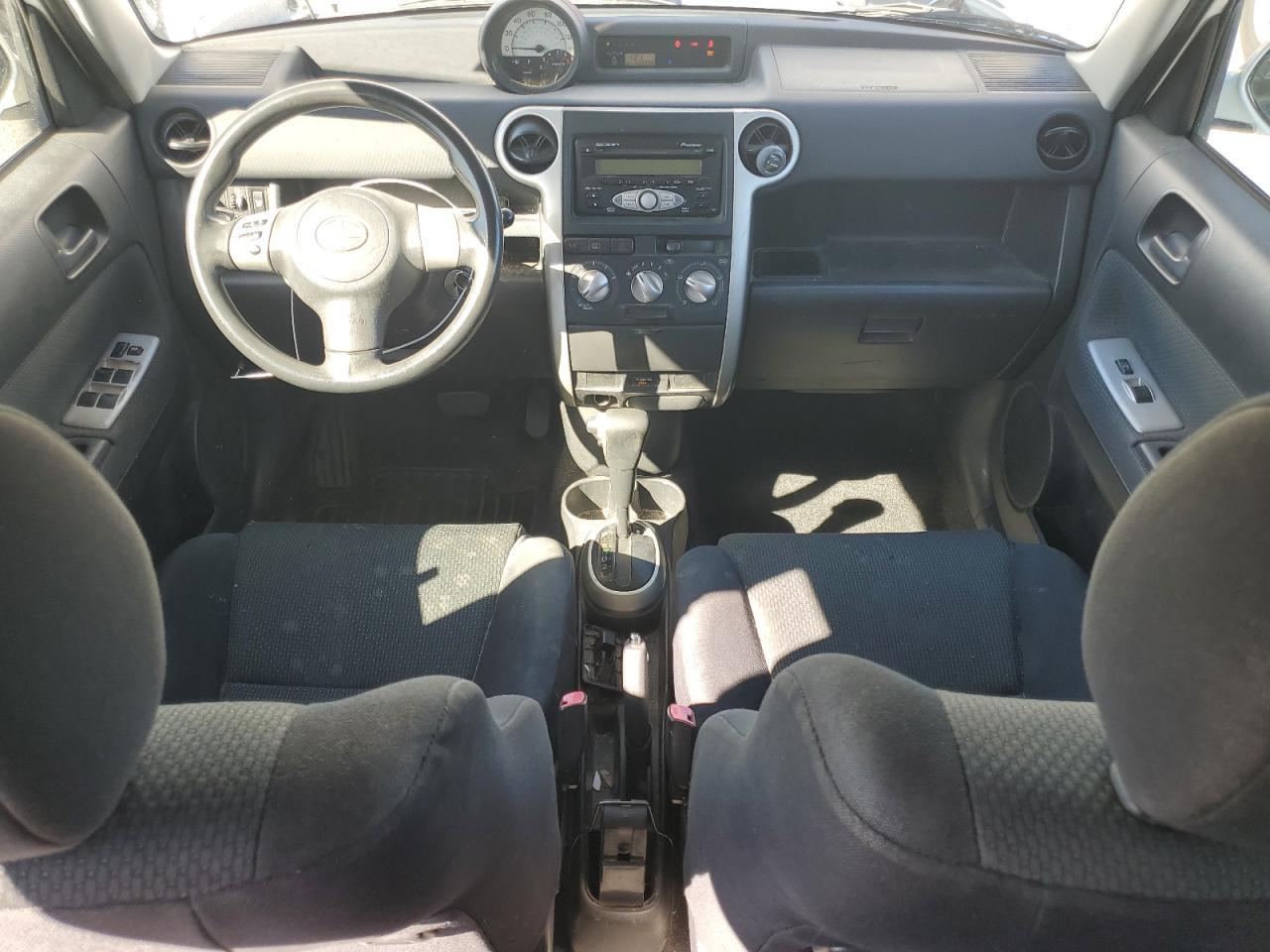 2006 TOYOTA SCION