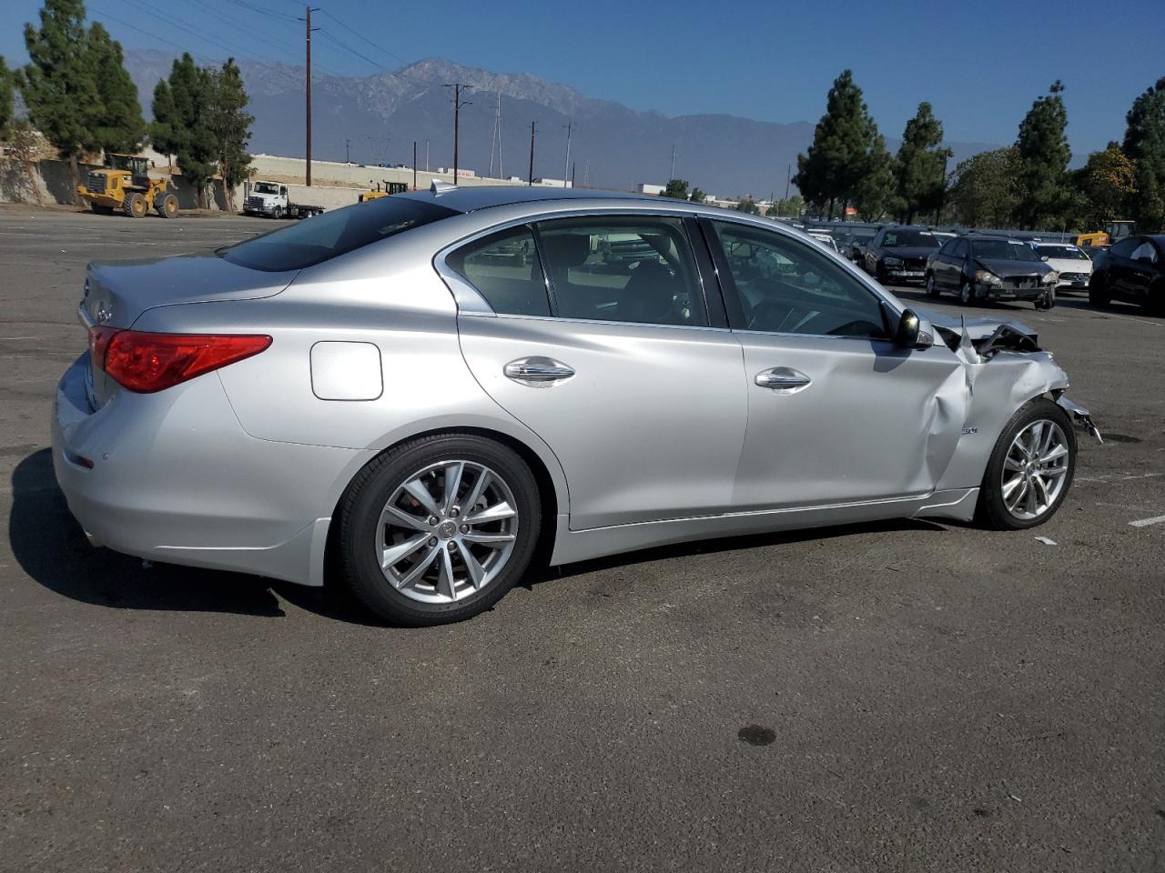 2016 INFINITI Q50