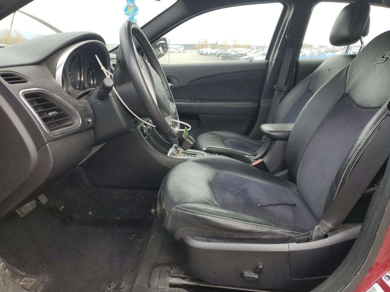 2013 CHRYSLER 200