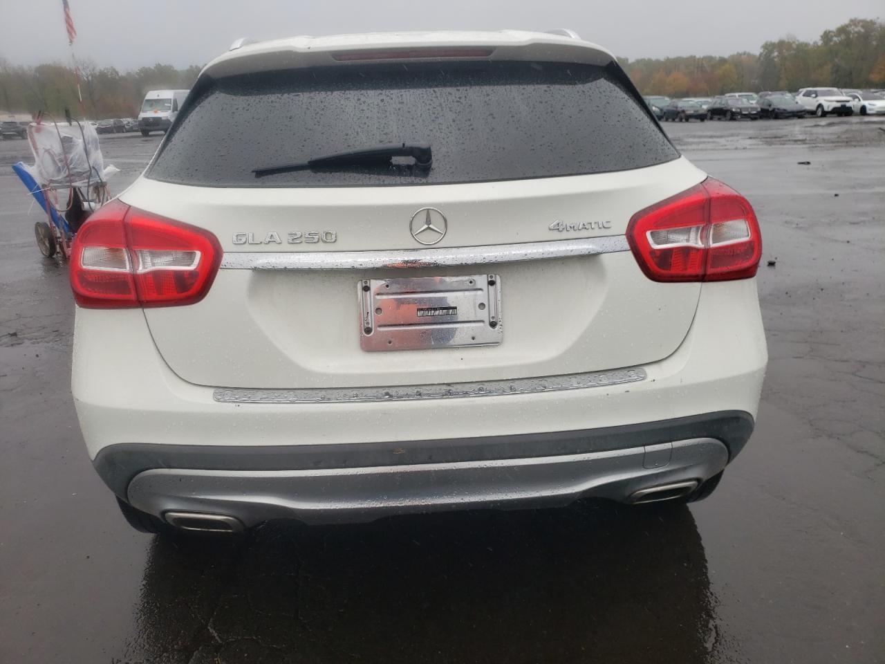 2017 MERCEDES-BENZ GLA-Class