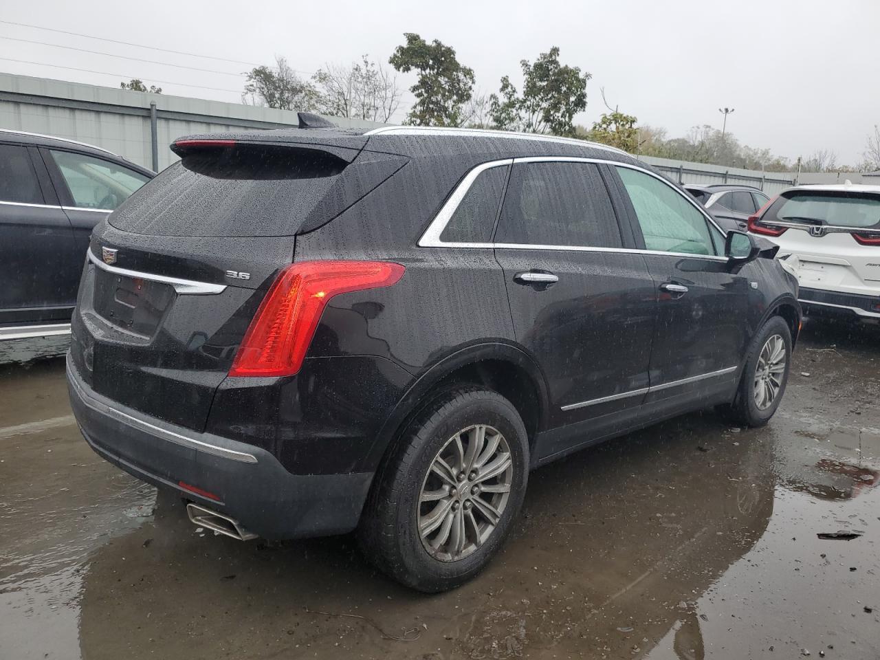 2017 CADILLAC XT5