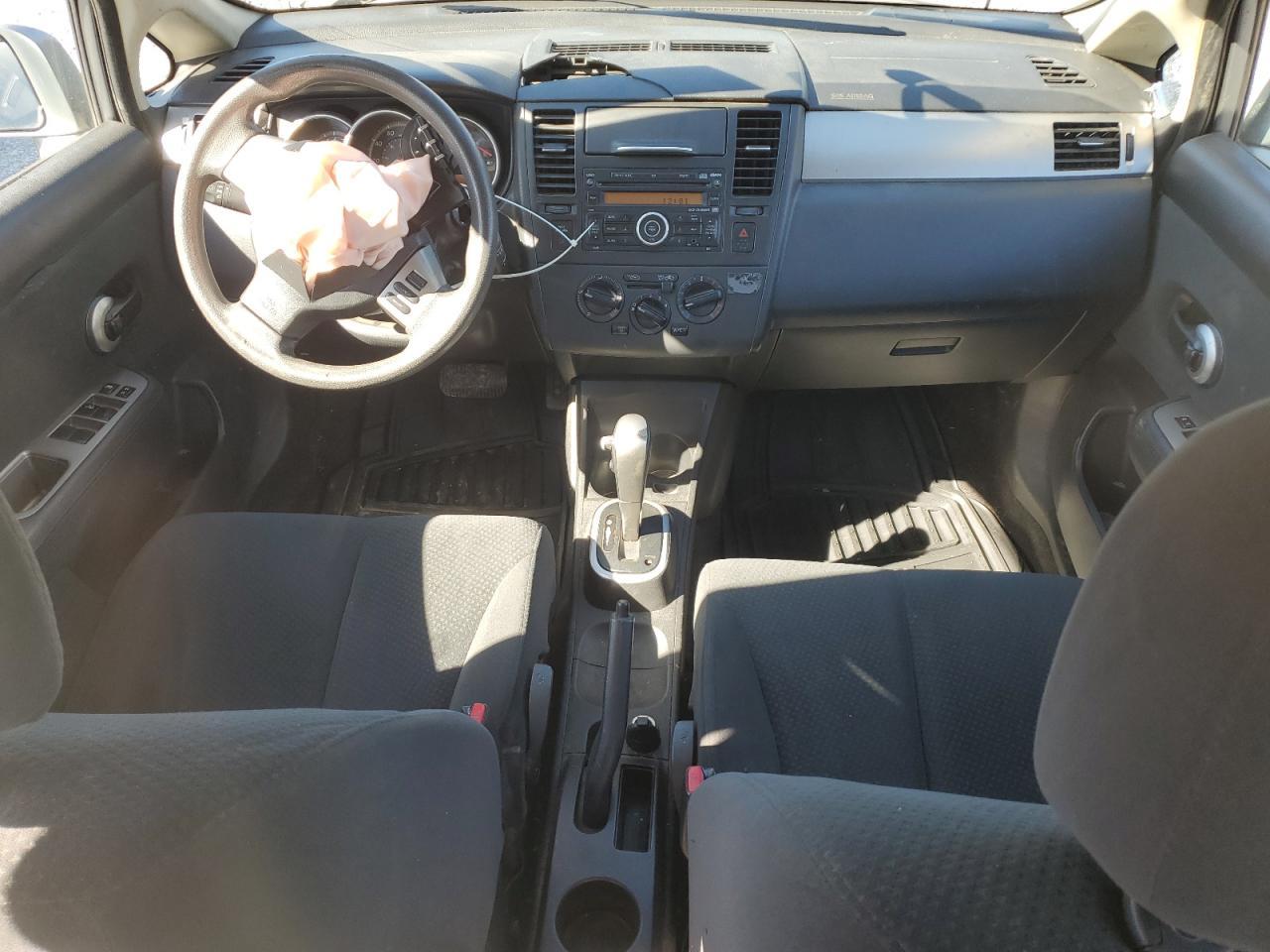 2011 NISSAN VERSA