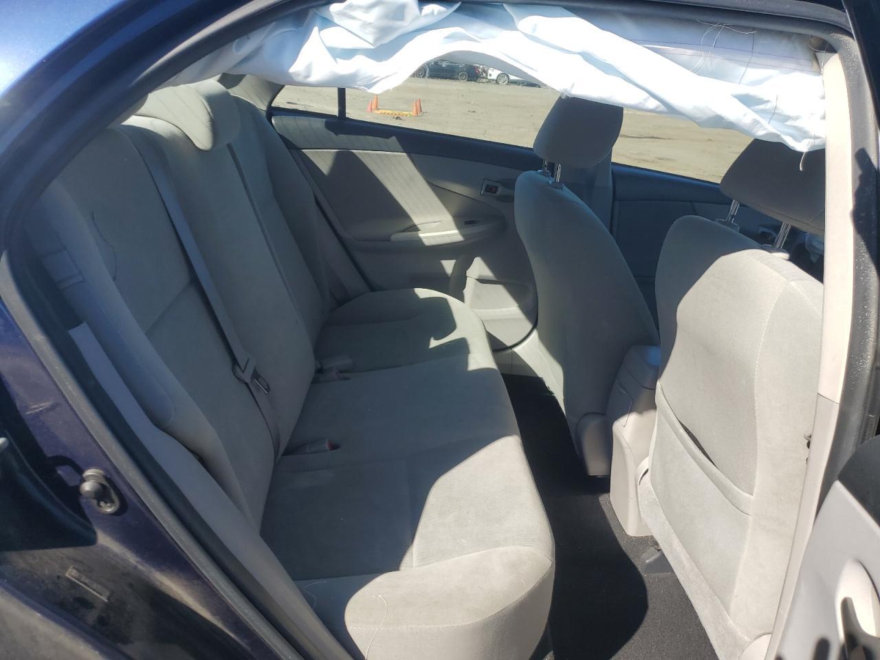 2011 TOYOTA COROLLA