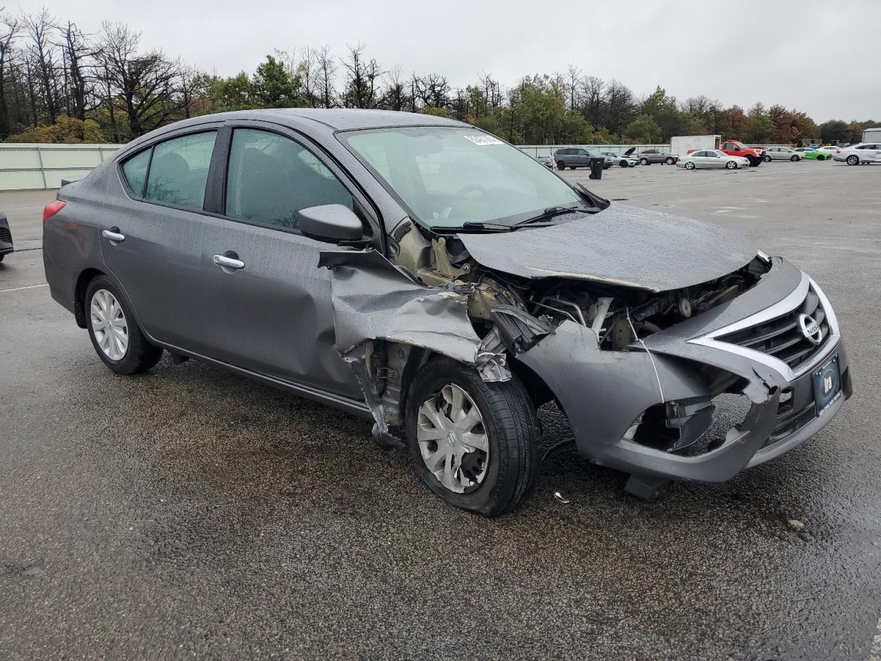 2017 NISSAN VERSA