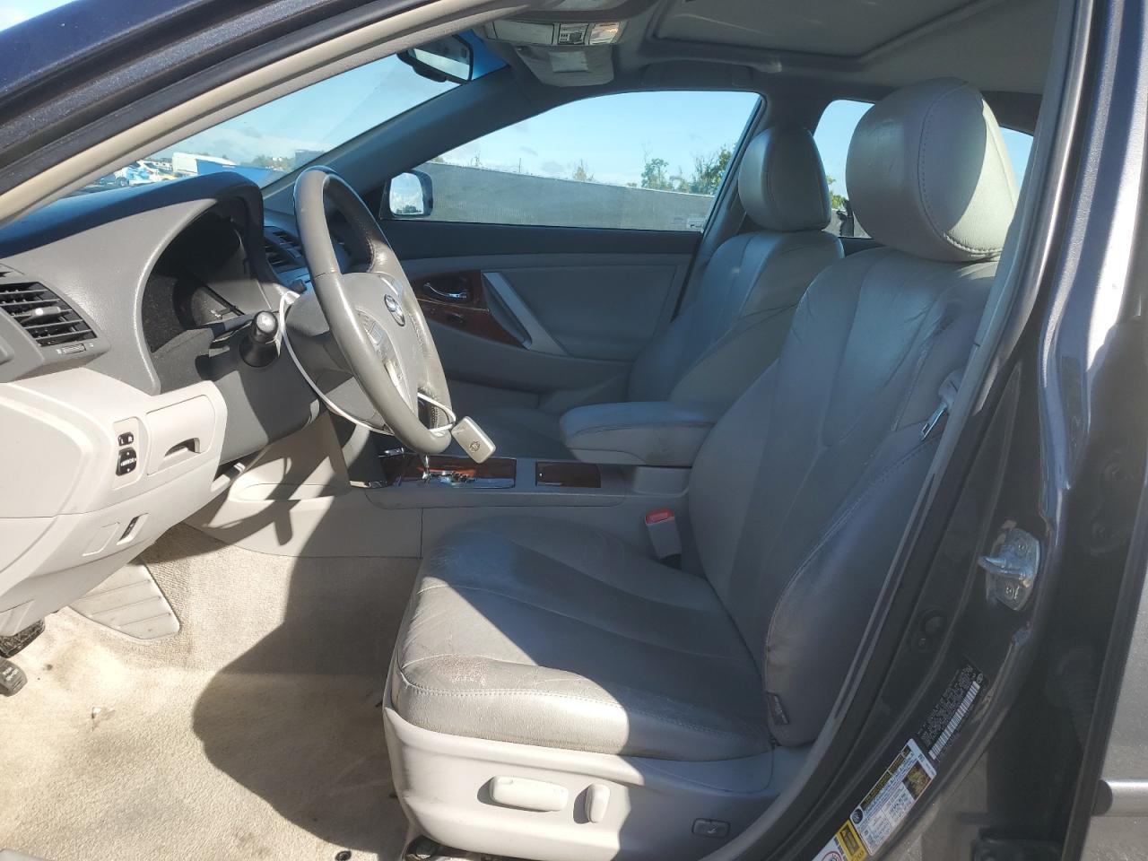 2010 TOYOTA CAMRY