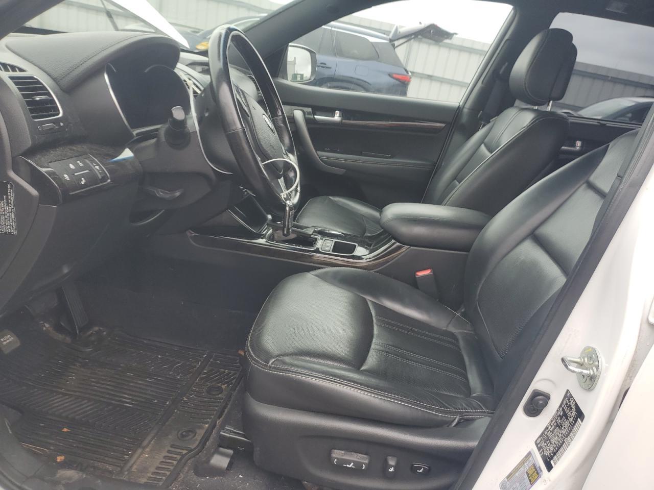 2014 KIA SORENTO