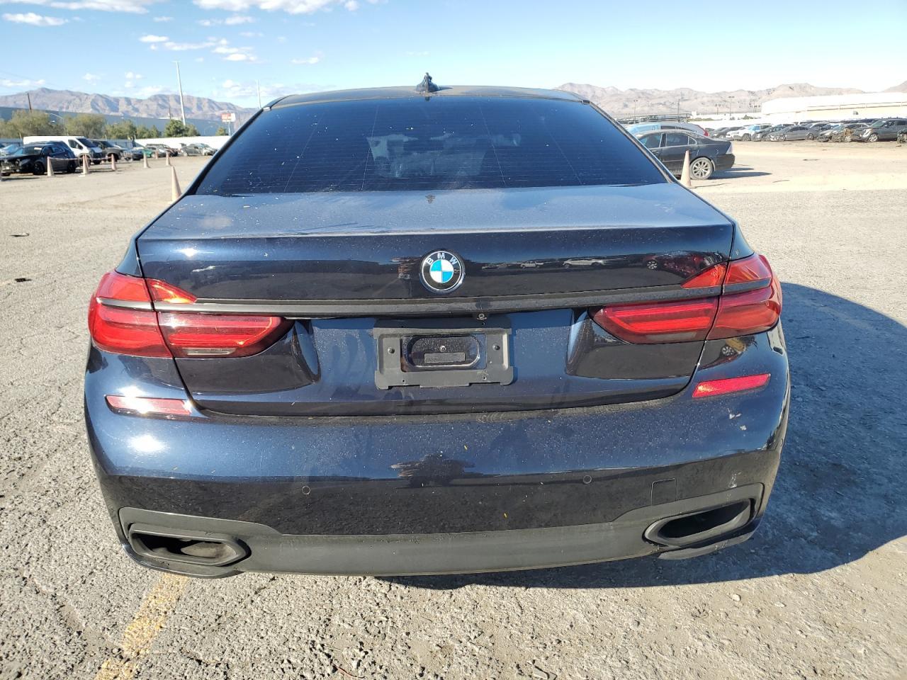 2016 BMW 7 series