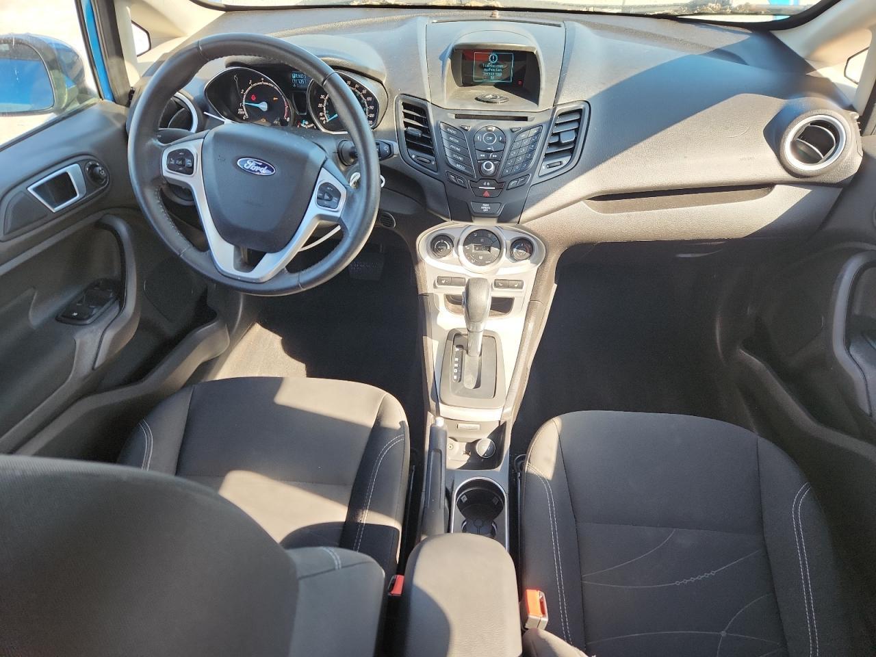 2016 FORD Fiesta