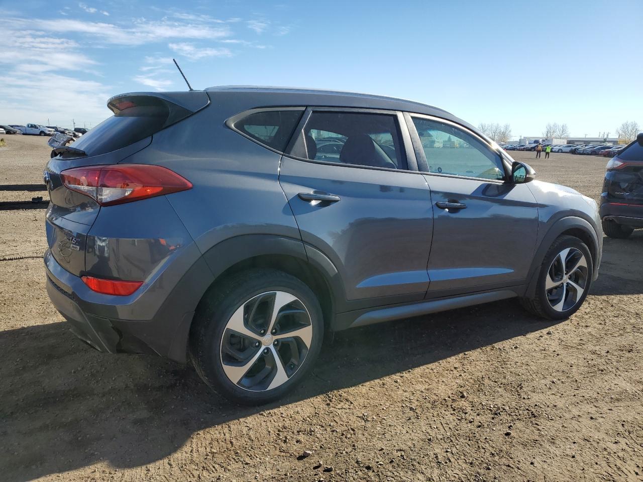 2016 HYUNDAI TUCSON