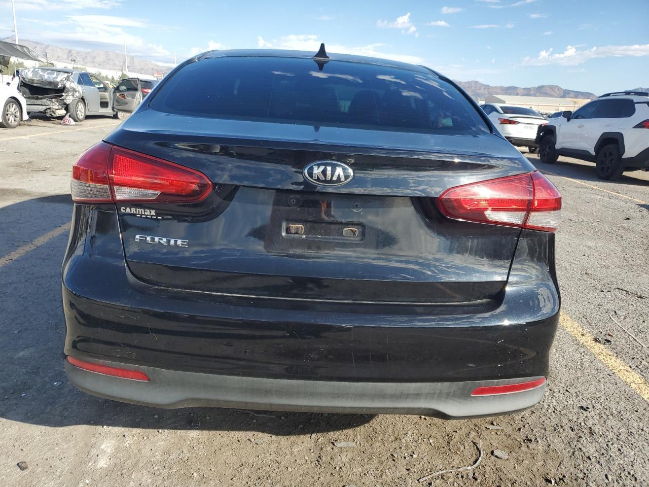 2017 KIA FORTE