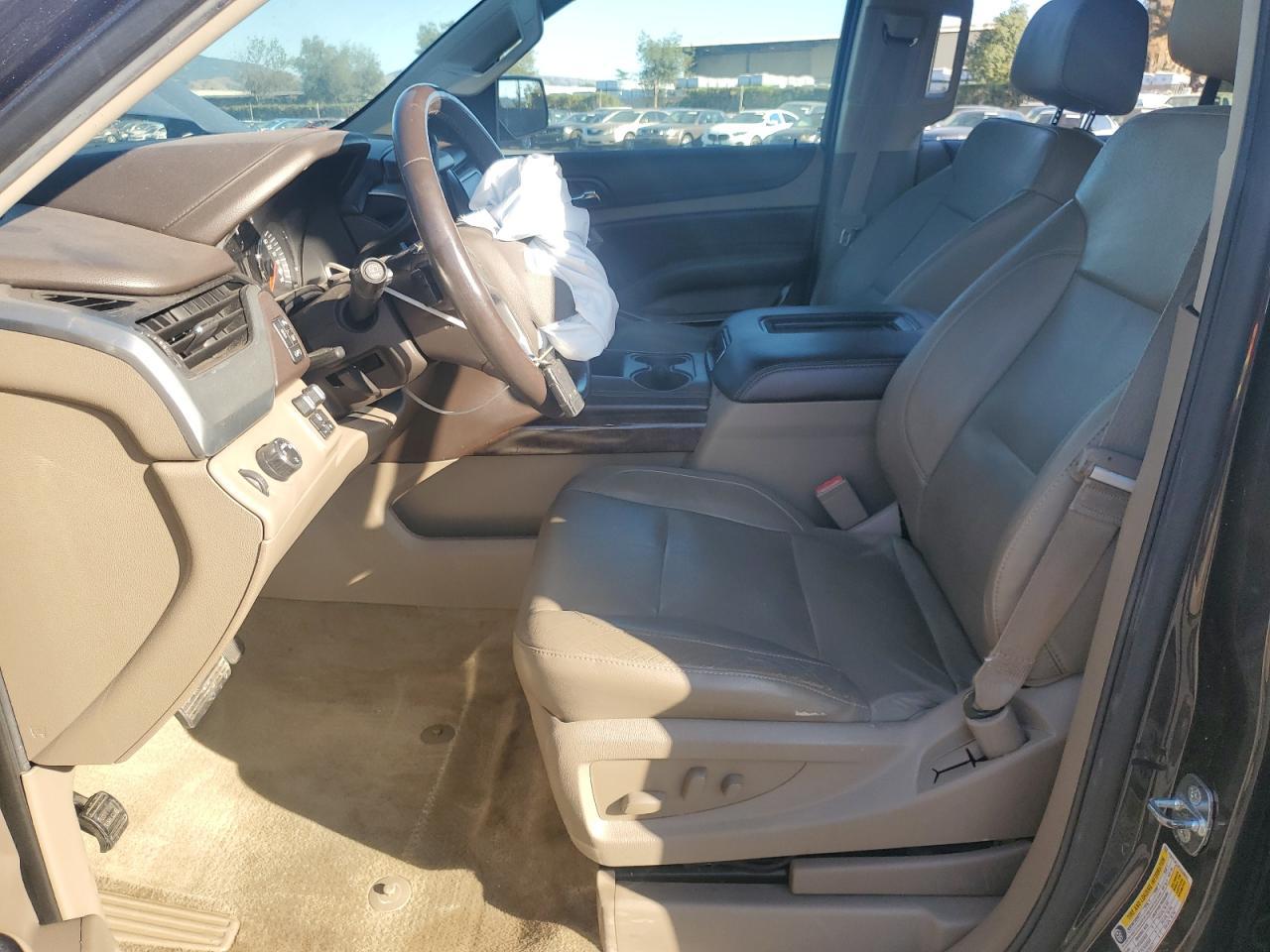 2015 CHEVROLET Suburban