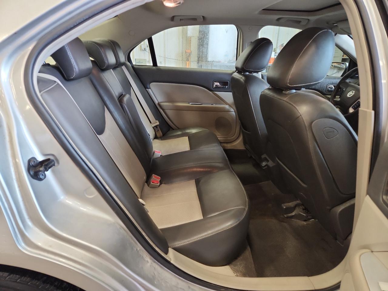 2010 MERCURY Milan