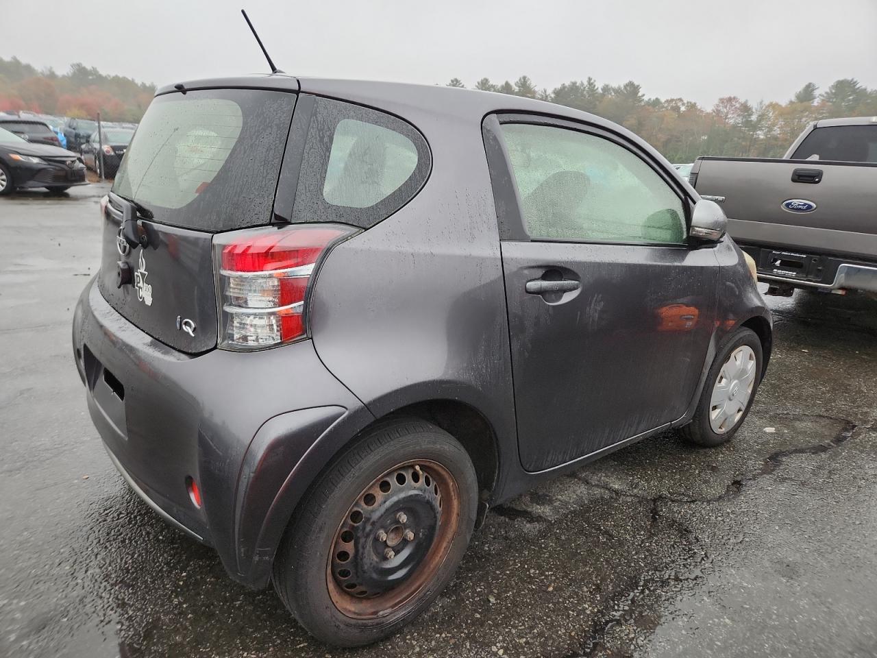 2013 TOYOTA SCION