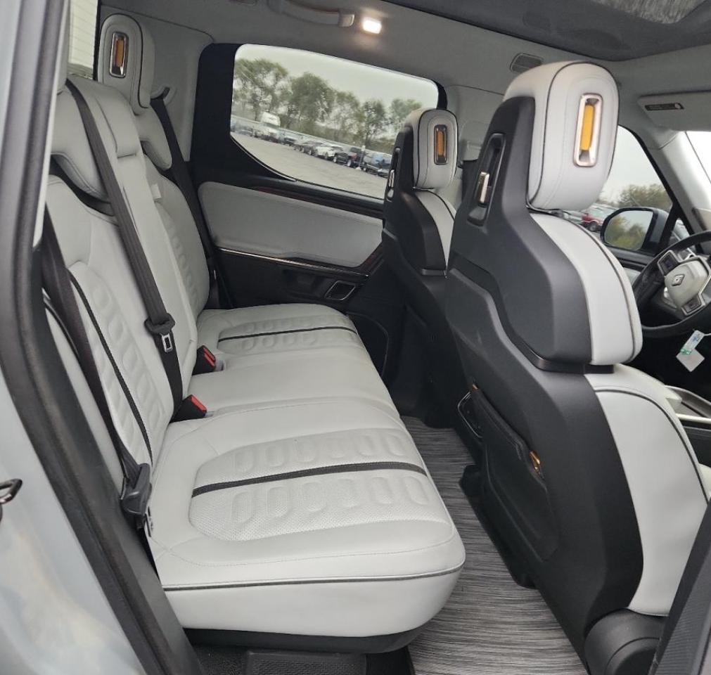 2022 RIVIAN R1t