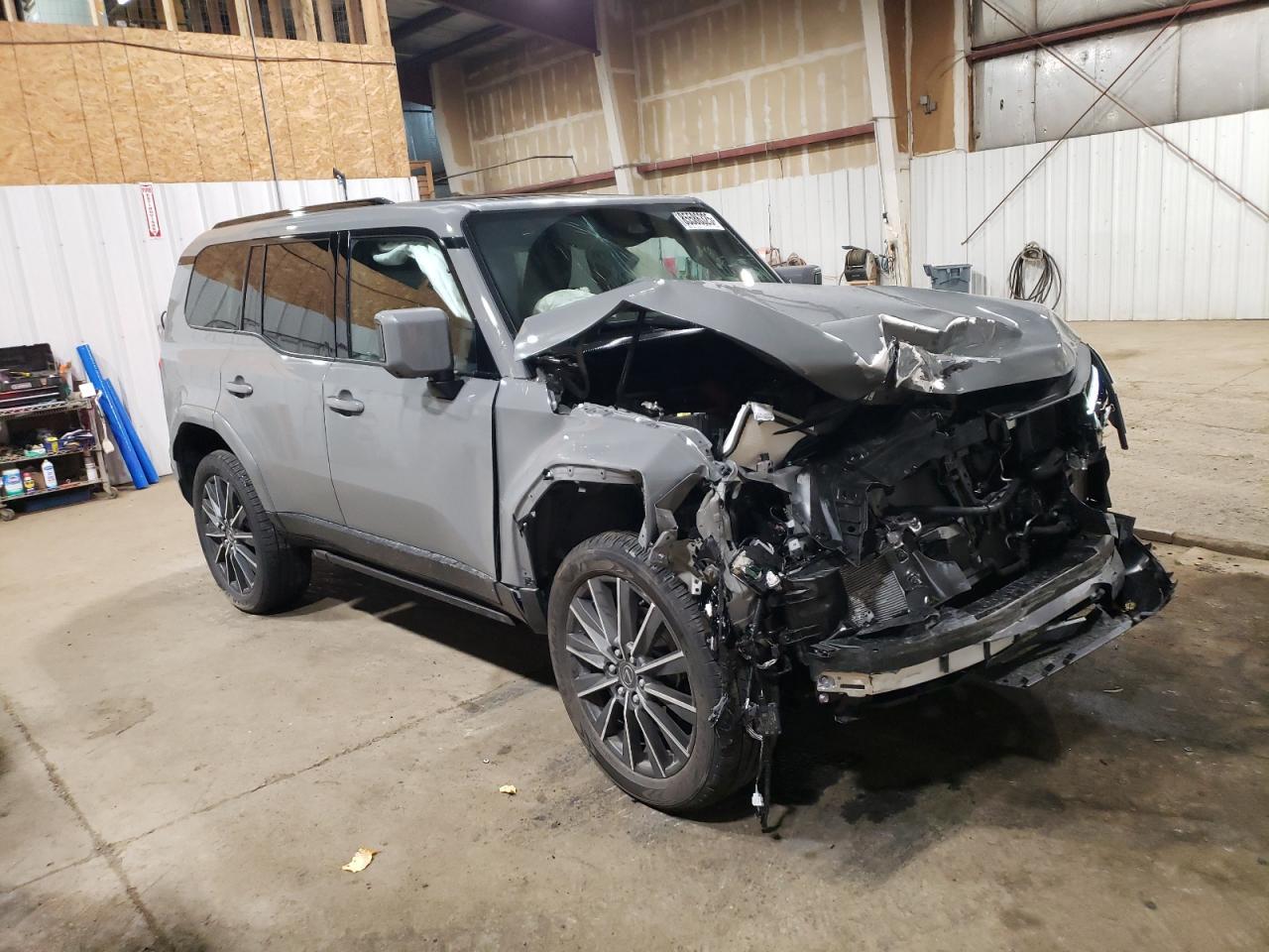 2025 LEXUS GX 550