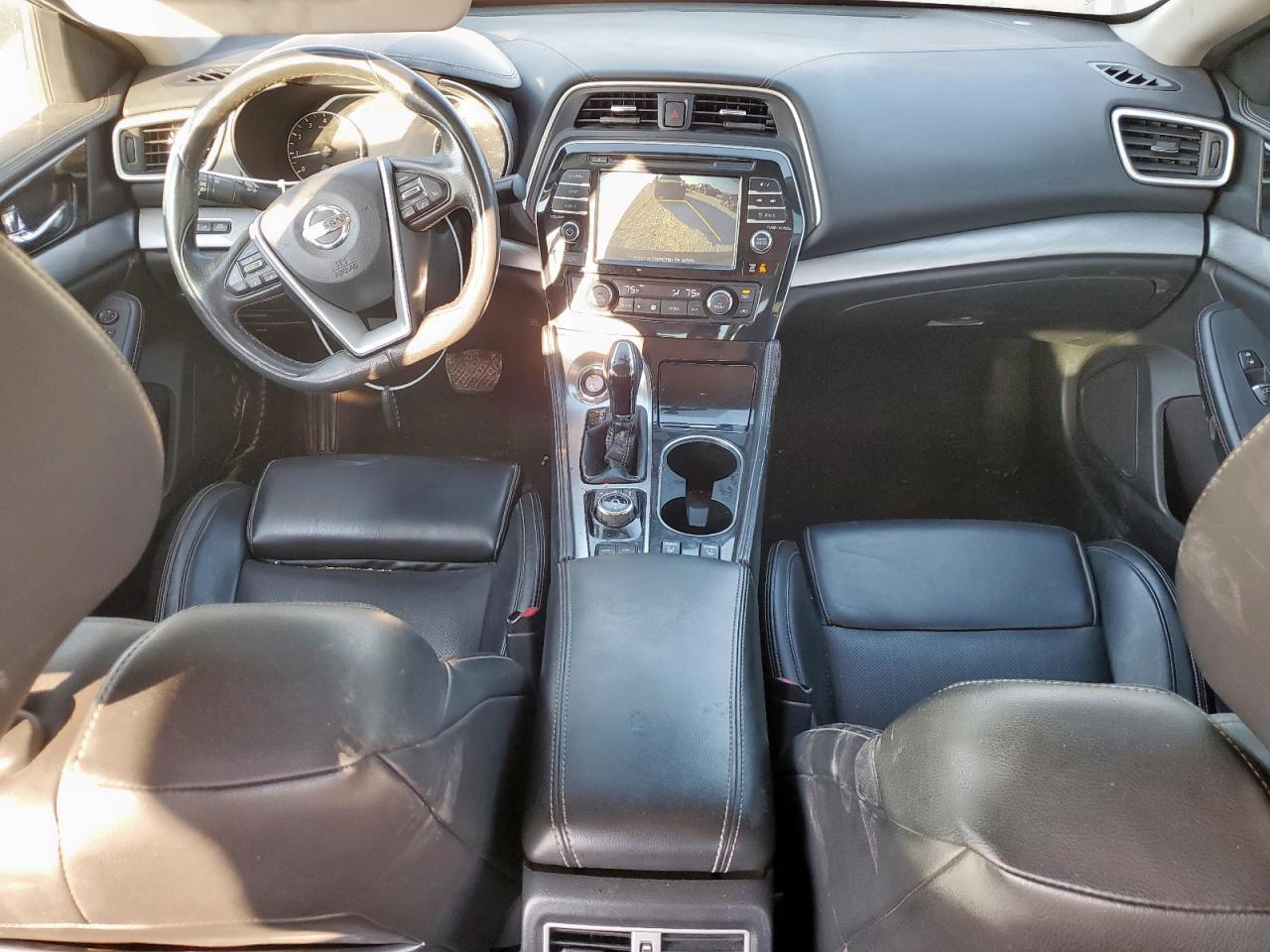 2017 NISSAN Maxima