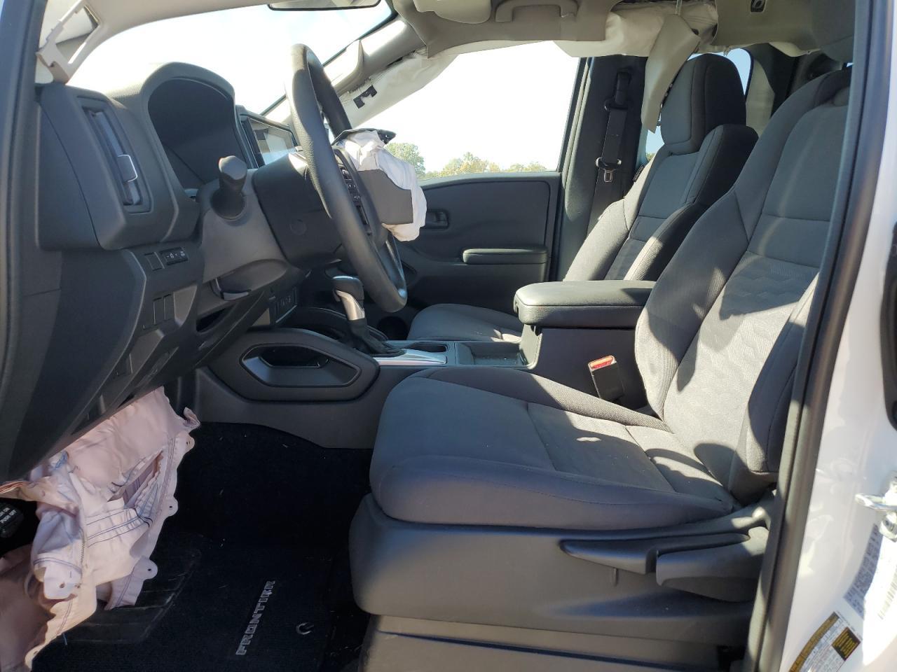 2025 NISSAN Frontier