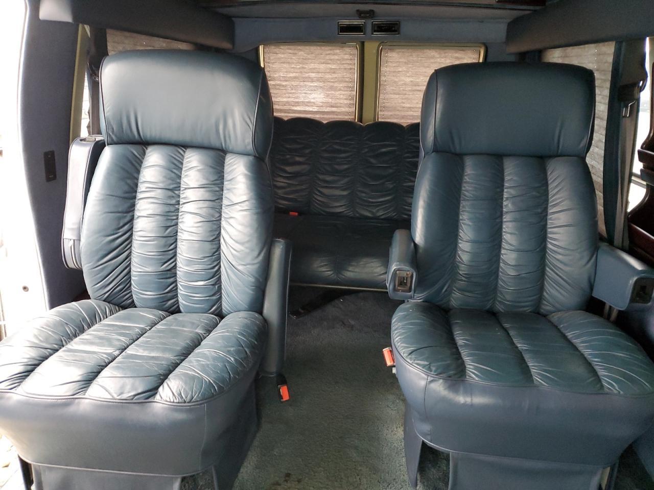 1992 DODGE RAM VAN