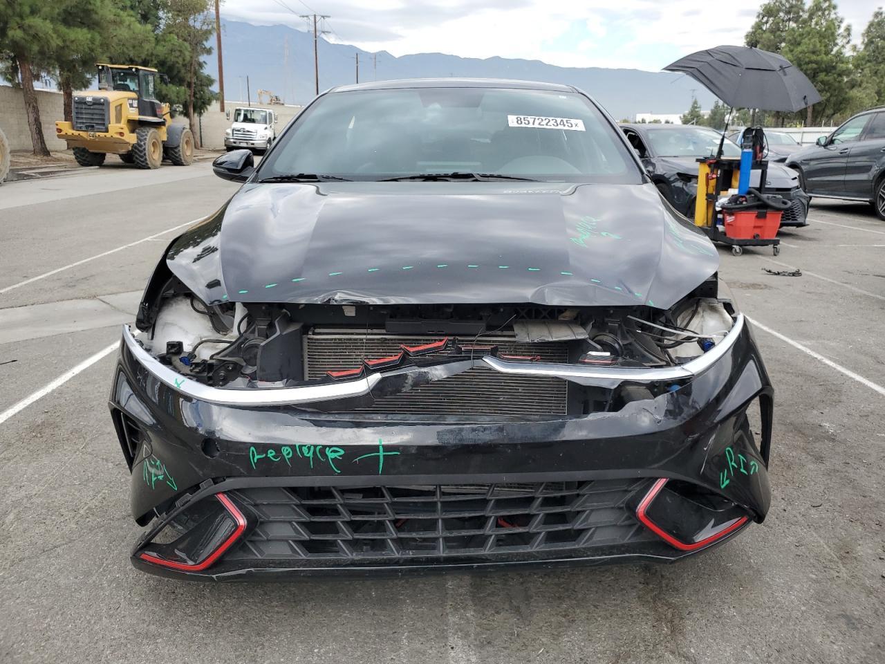 2023 KIA FORTE