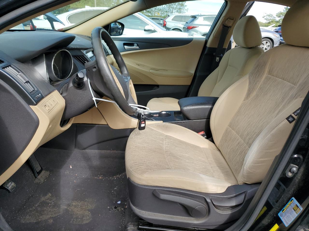 2011 HYUNDAI SONATA