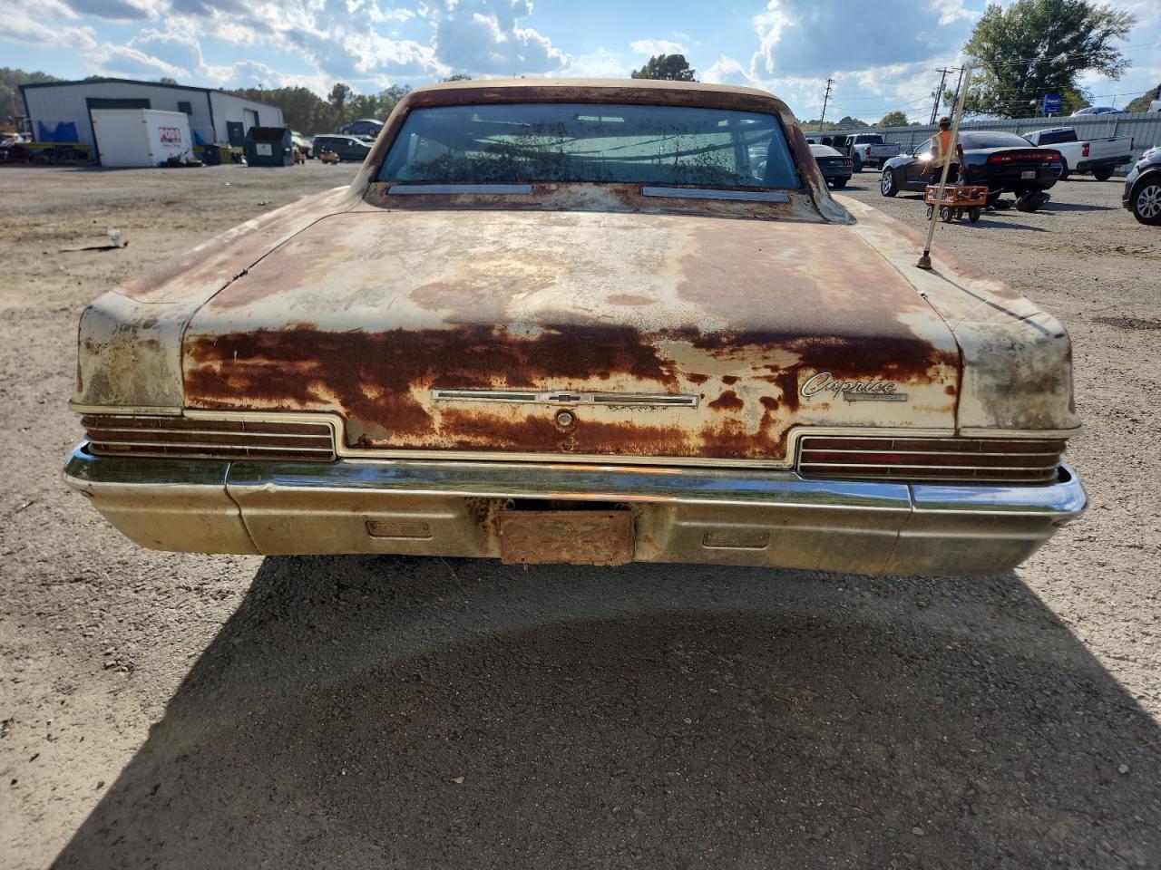 1966 CHEVROLET CAPRICE