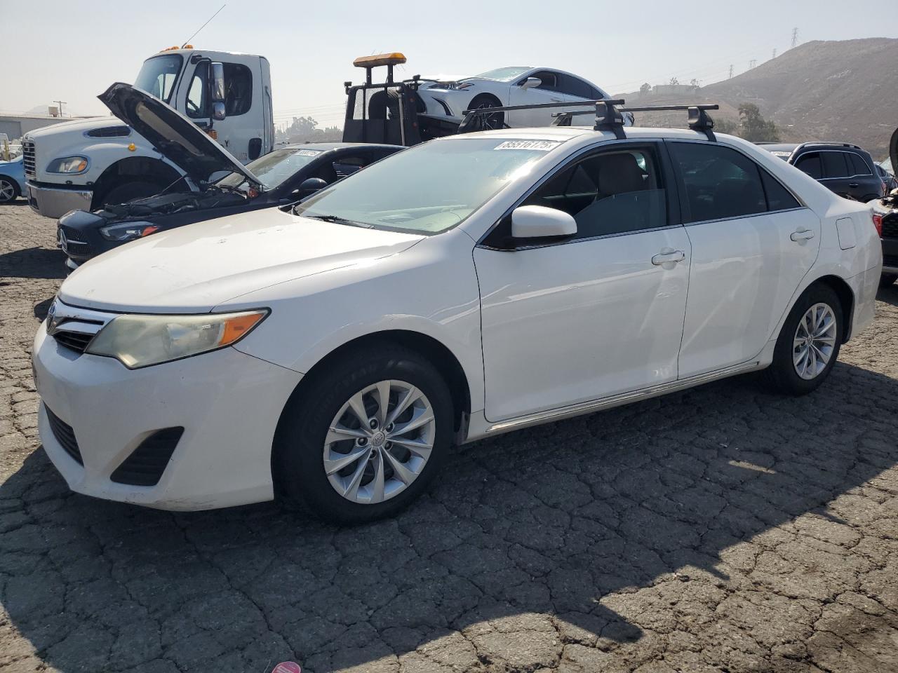 2014 TOYOTA CAMRY