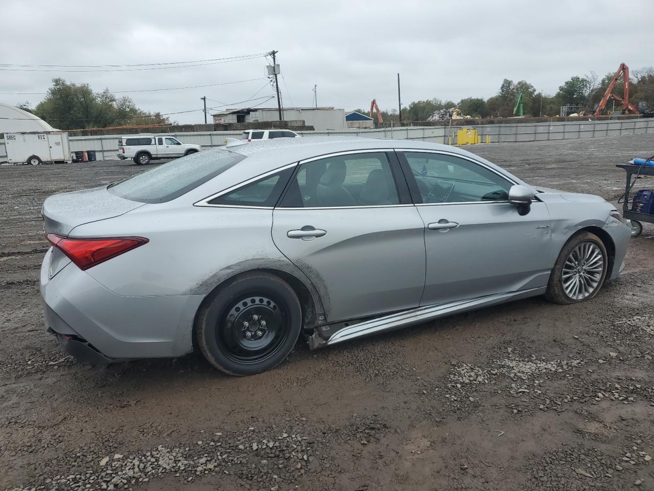 2019 TOYOTA Avalon