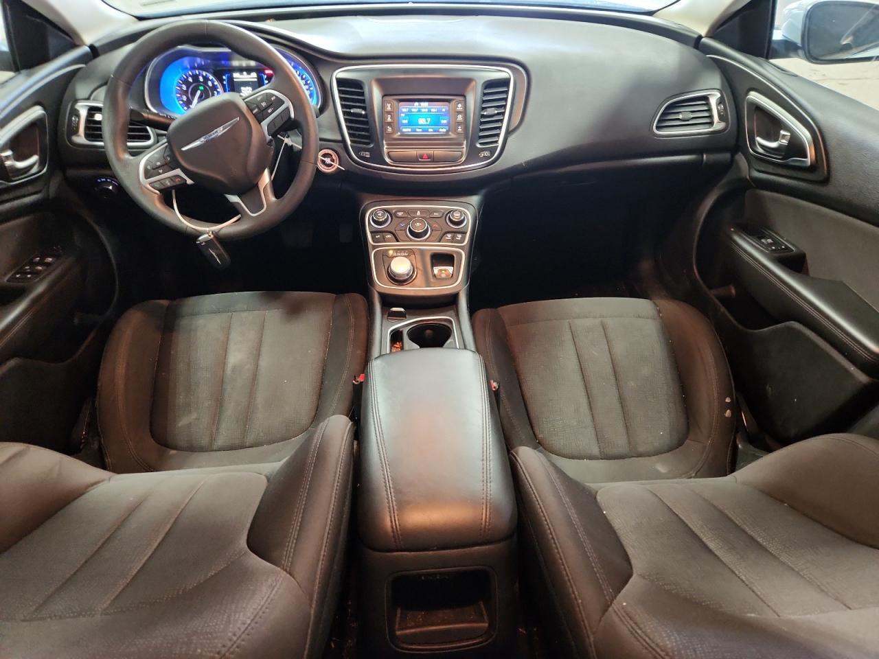 2016 CHRYSLER 200